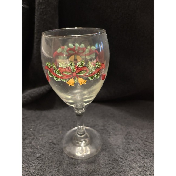 Johnson Brothers Other - Johnson Bros Glassware 4 Piece Set Wine Goblet USA Vintage Victorian Christmas